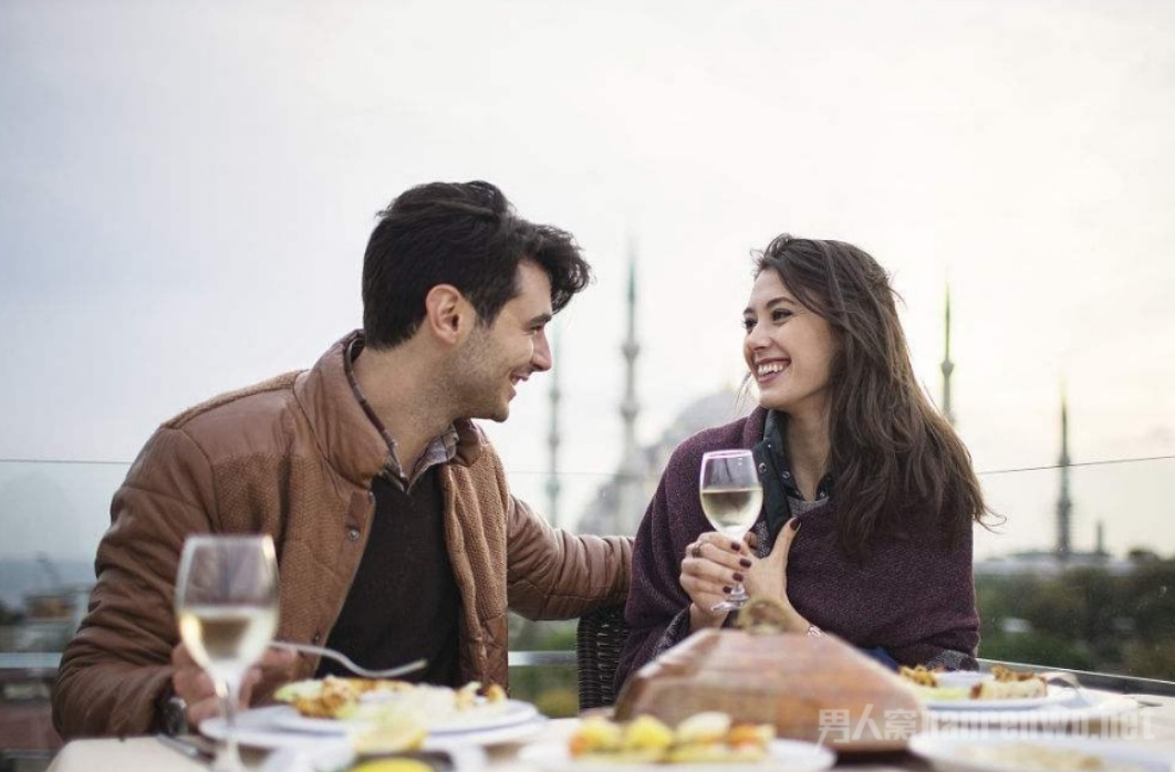 Where should I go on my first date with my girlfriend